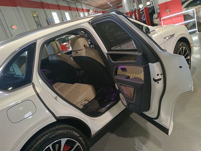 2023 Bentley Bentayga V8 AWD