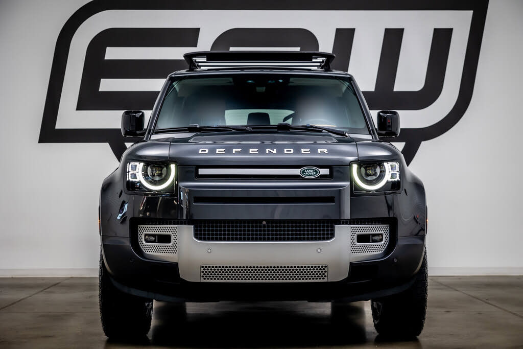 2023 Land Rover Defender 130 First Edition AWD