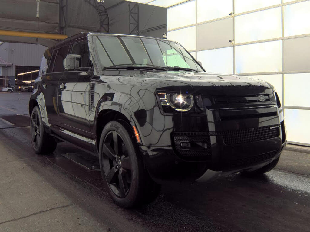 2023 Land Rover Defender 110 X-Dynamic SE AWD