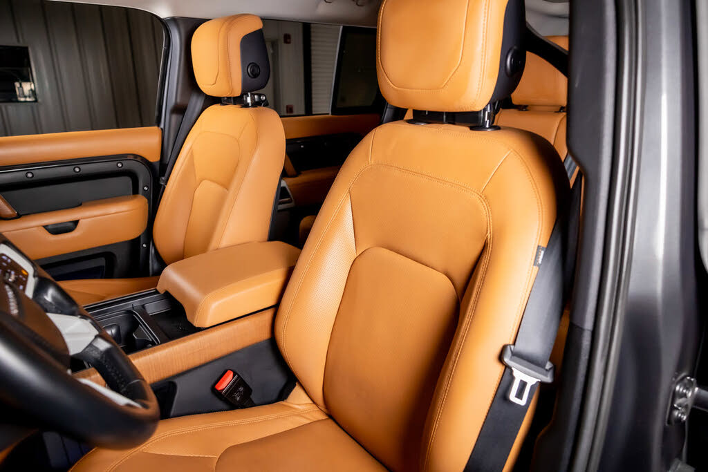 2023 Land Rover Defender 130 First Edition AWD