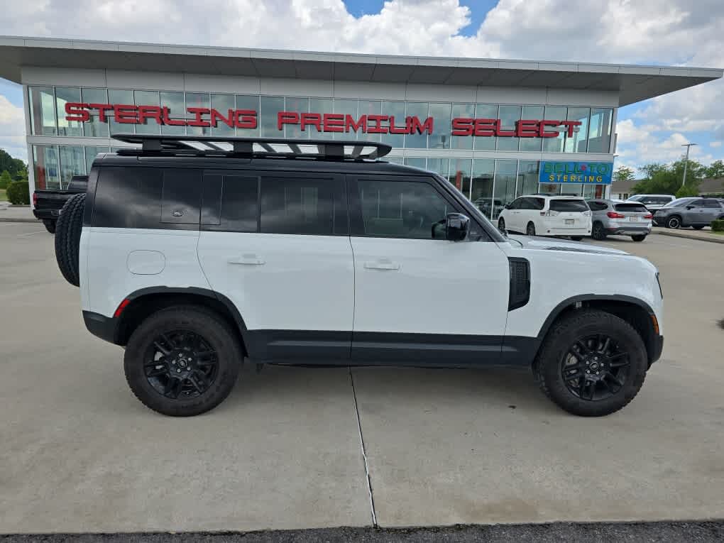 2023 Land Rover Defender 110 SE AWD