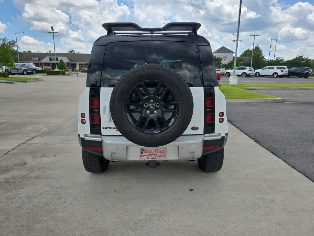 2023 Land Rover Defender 110 SE AWD