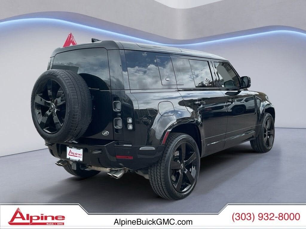 2023 Land Rover Defender 110 V8 AWD