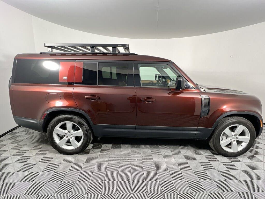 2023 Land Rover Defender 130 SE AWD