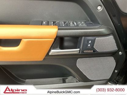 2023 Land Rover Defender 110 V8 AWD
