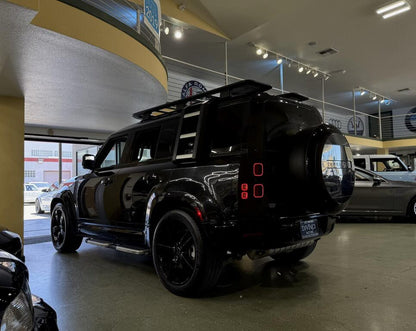 2023 Land Rover Defender 110 X-Dynamic SE AWD