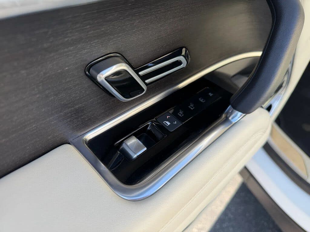 2023 Land Rover Range Rover P400 SE AWD
