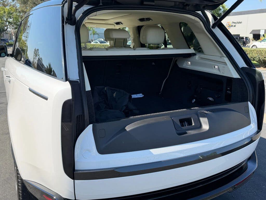 2023 Land Rover Range Rover P400 SE AWD