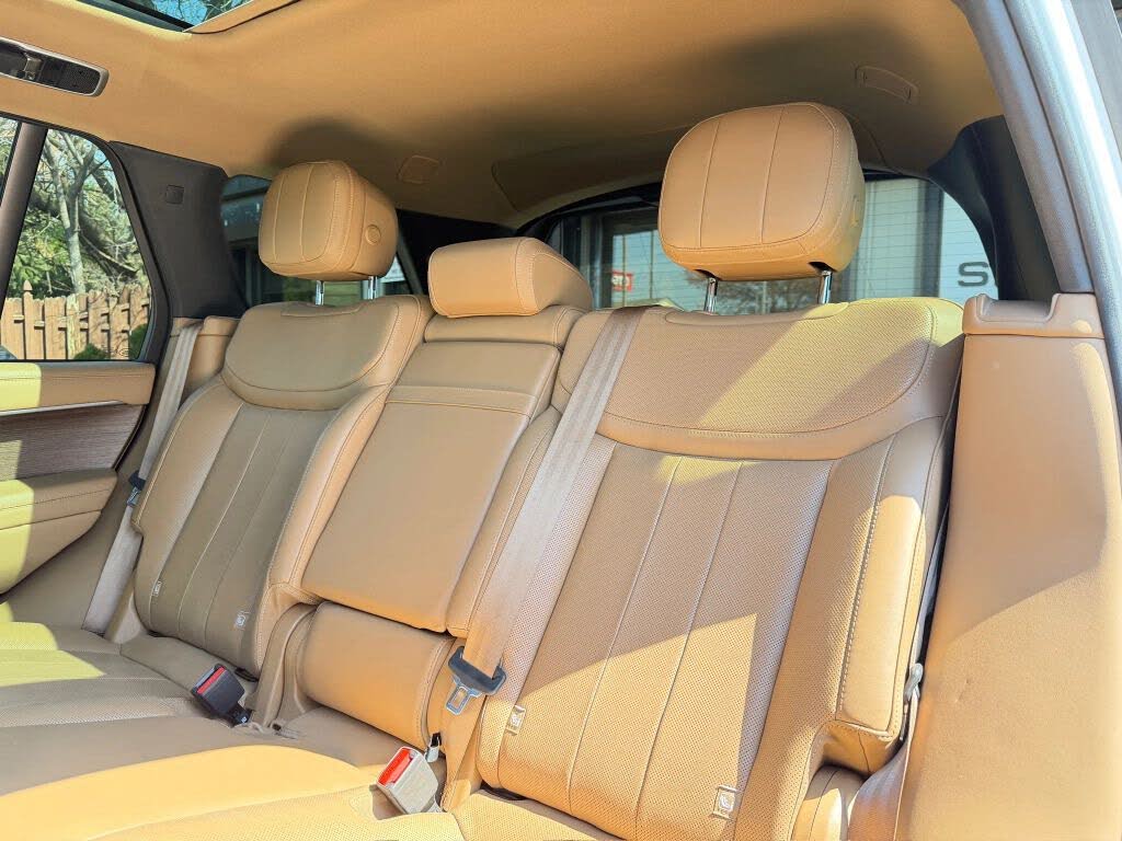 2023 Land Rover Range Rover P400 SE AWD