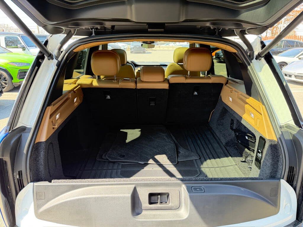 2023 Land Rover Range Rover P400 SE AWD