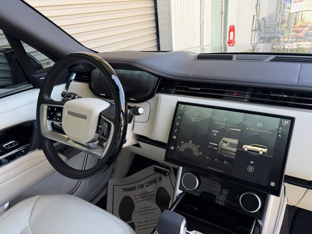 2023 Land Rover Range Rover P530 SE AWD