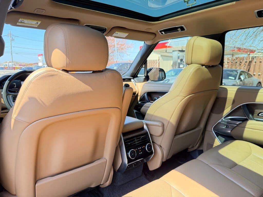 2023 Land Rover Range Rover P400 SE AWD