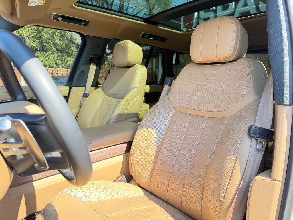 2023 Land Rover Range Rover P400 SE AWD