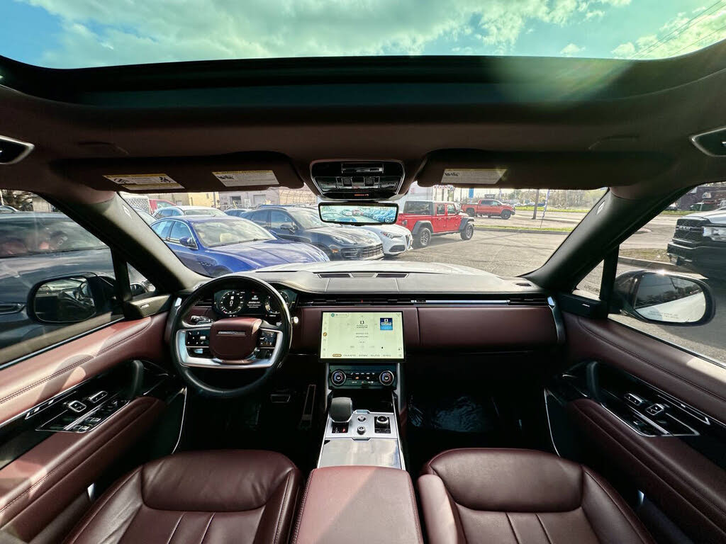2023 Land Rover Range Rover P530 SE AWD