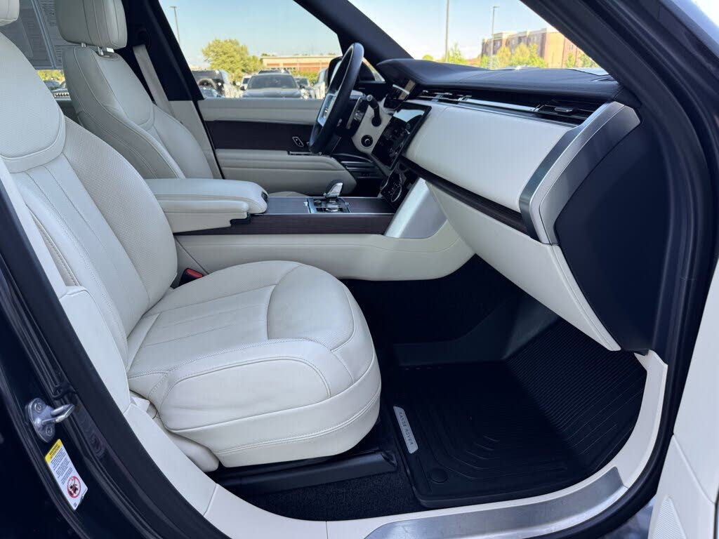 2023 Land Rover Range Rover P400 SE AWD