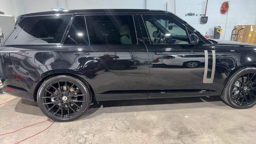 2023 Land Rover Range Rover P530 SE LWB AWD