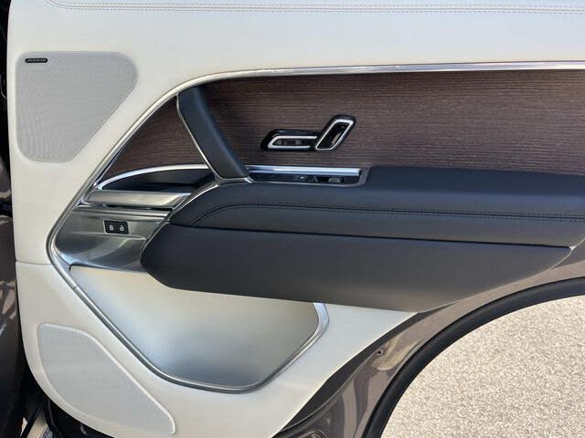 2023 Land Rover Range Rover P530 SE AWD