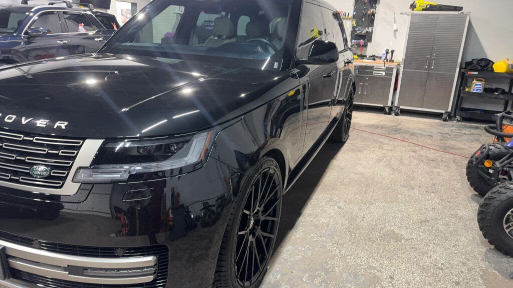 2023 Land Rover Range Rover P530 SE LWB AWD