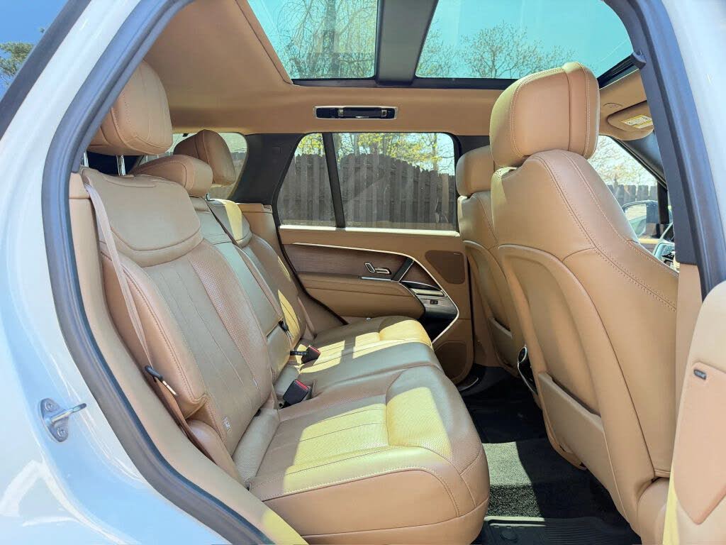 2023 Land Rover Range Rover P400 SE AWD
