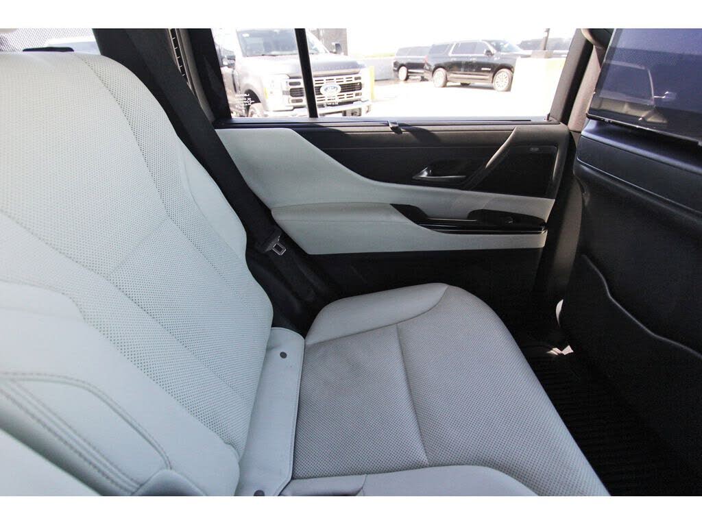 2023 Lexus LX 600 Luxury AWD
