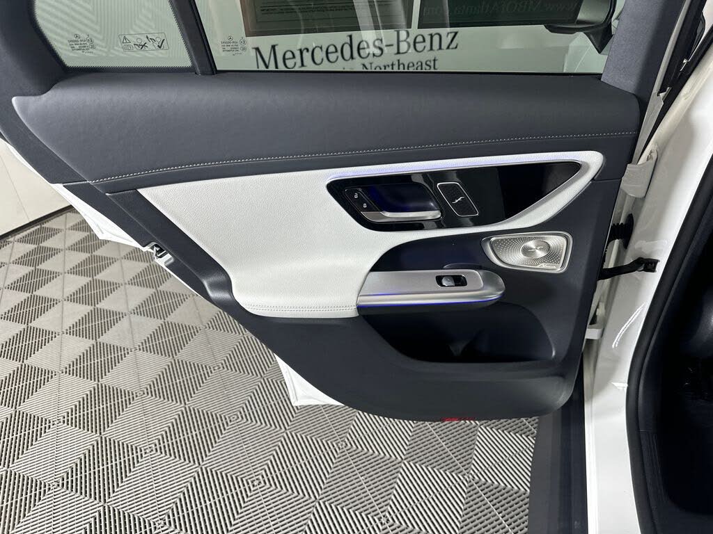 2023 Mercedes-Benz GLC 300 RWD