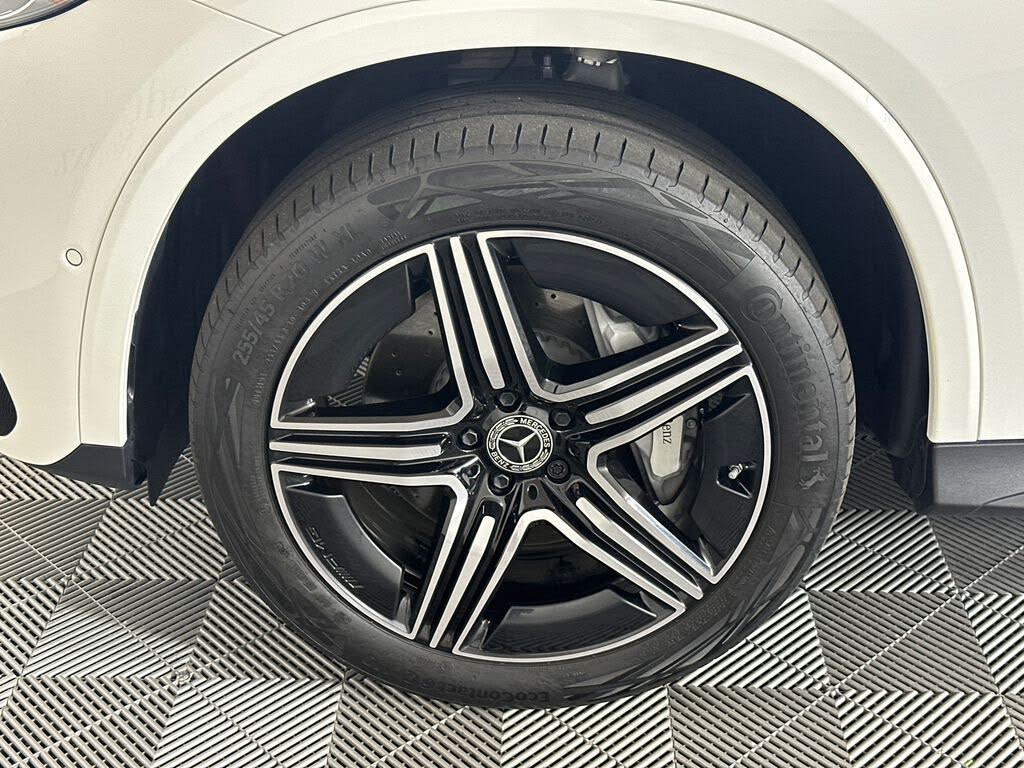 2023 Mercedes-Benz GLC 300 RWD