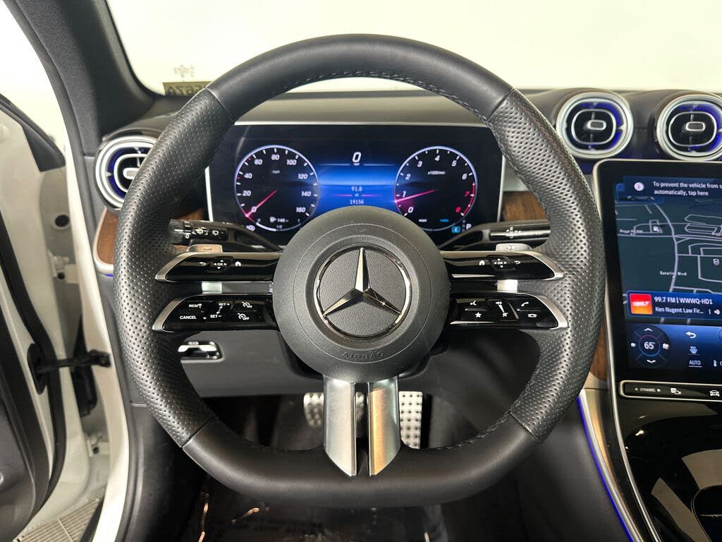 2023 Mercedes-Benz GLC 300 RWD