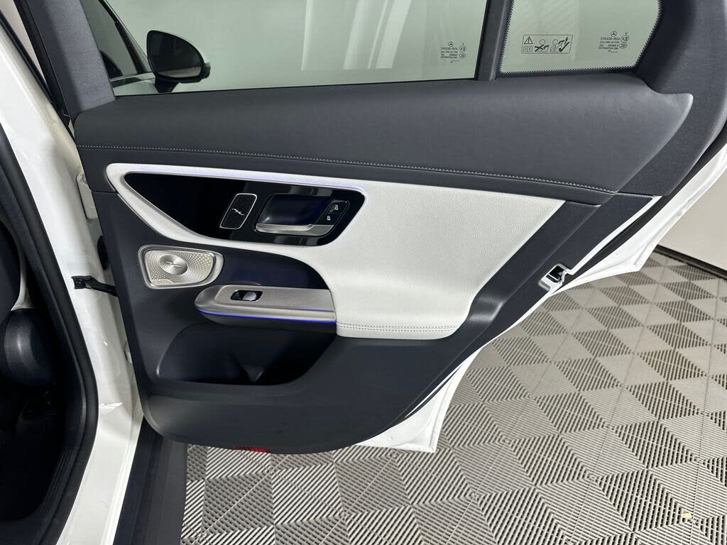 2023 Mercedes-Benz GLC 300 RWD