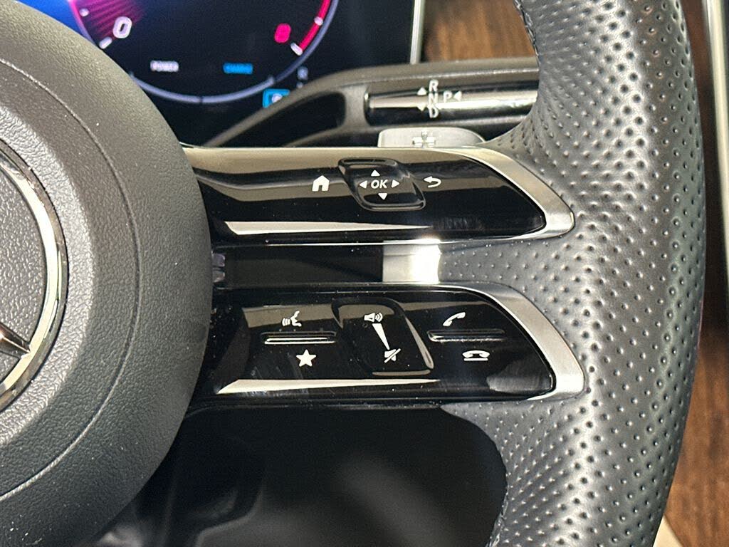 2023 Mercedes-Benz GLC 300 RWD