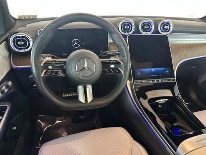 2023 Mercedes-Benz GLC 300 RWD