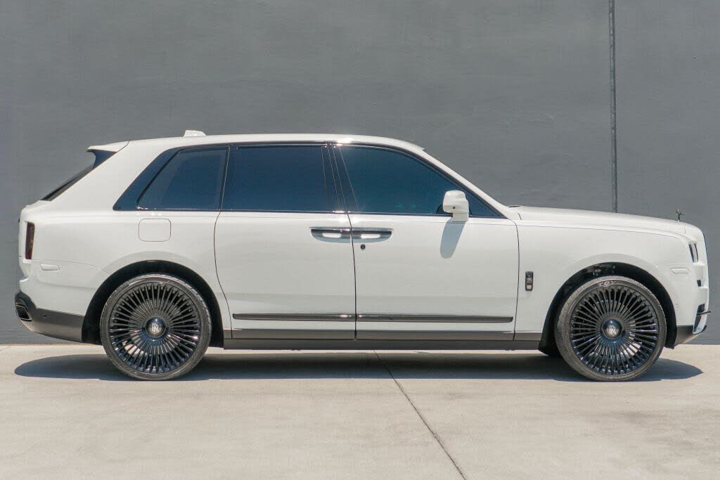 2023 Rolls-Royce Cullinan Black Badge AWD