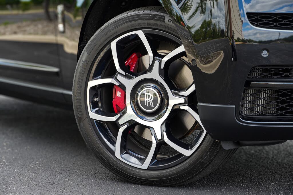 2023 Rolls-Royce Cullinan Black Badge AWD