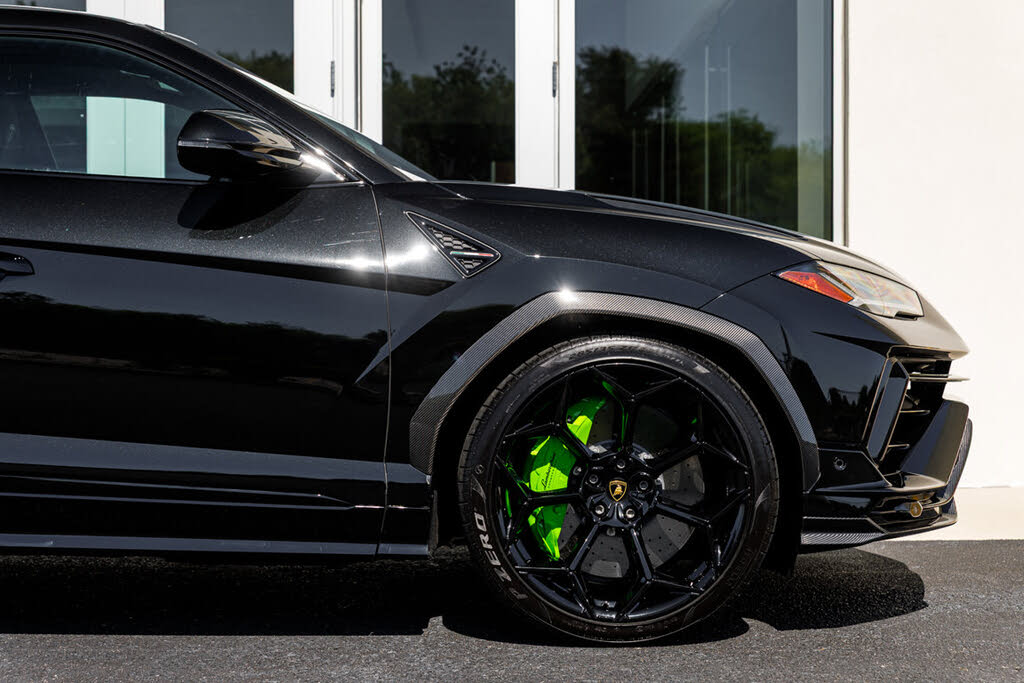 2024 Lamborghini Urus Performante AWD