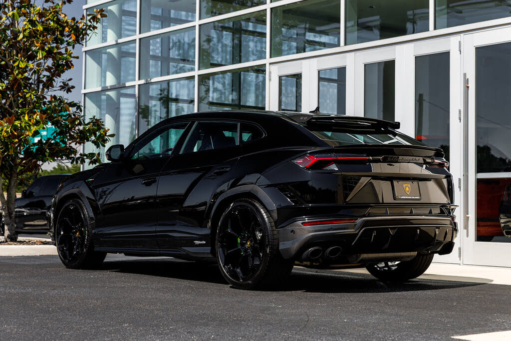 2024 Lamborghini Urus Performante AWD