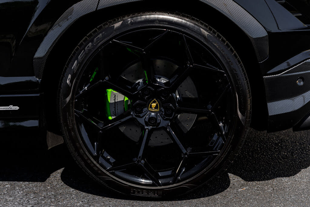 2024 Lamborghini Urus Performante AWD