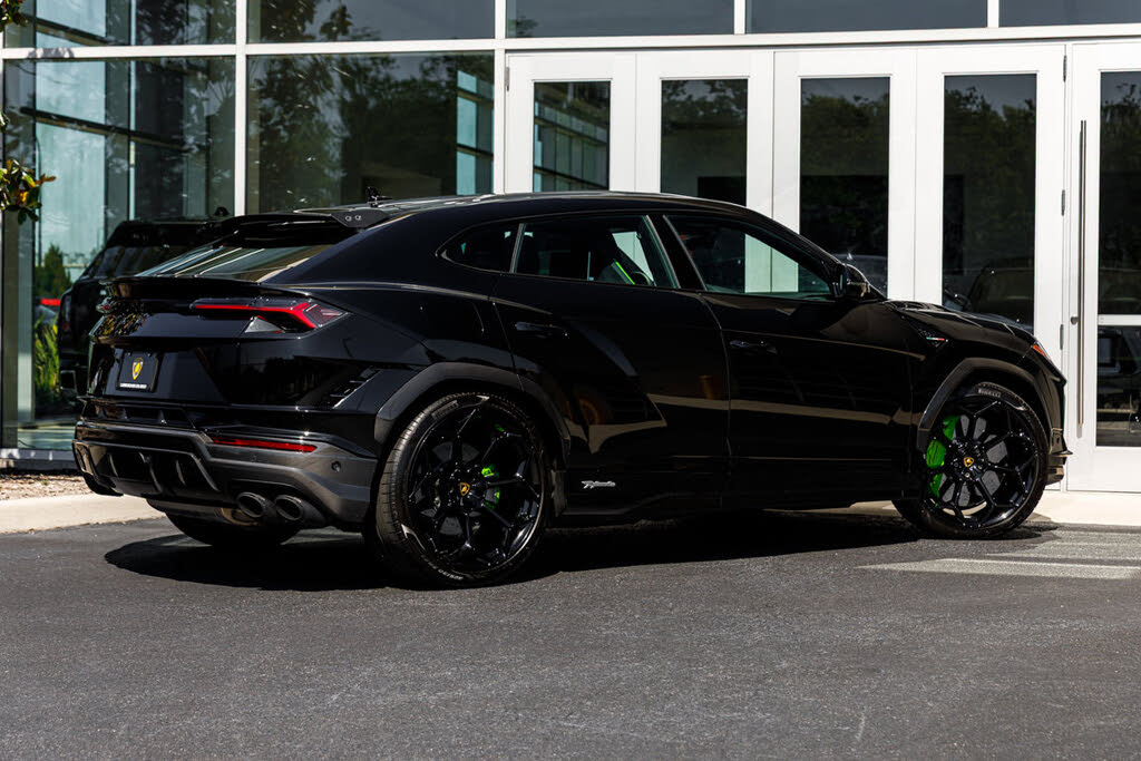 2024 Lamborghini Urus Performante AWD