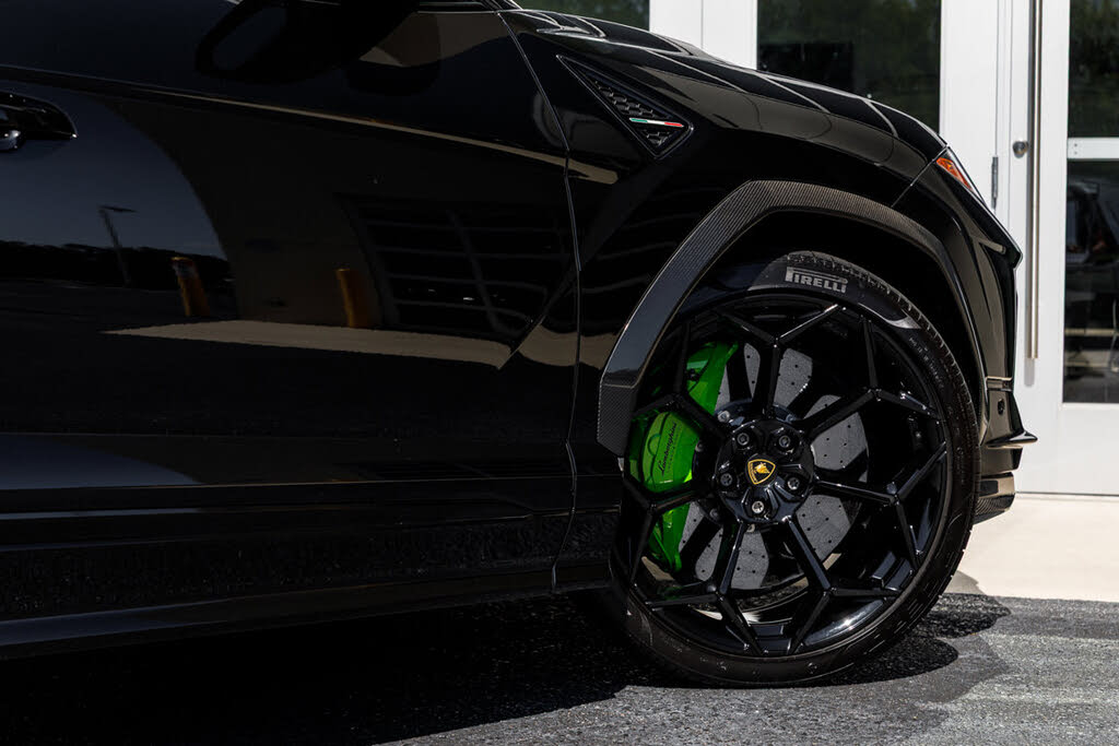 2024 Lamborghini Urus Performante AWD