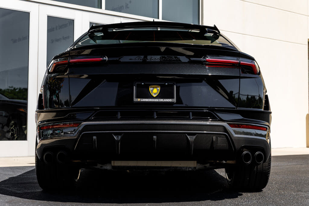 2024 Lamborghini Urus Performante AWD