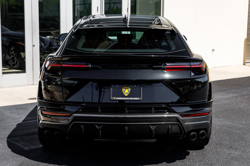 2024 Lamborghini Urus Performante AWD