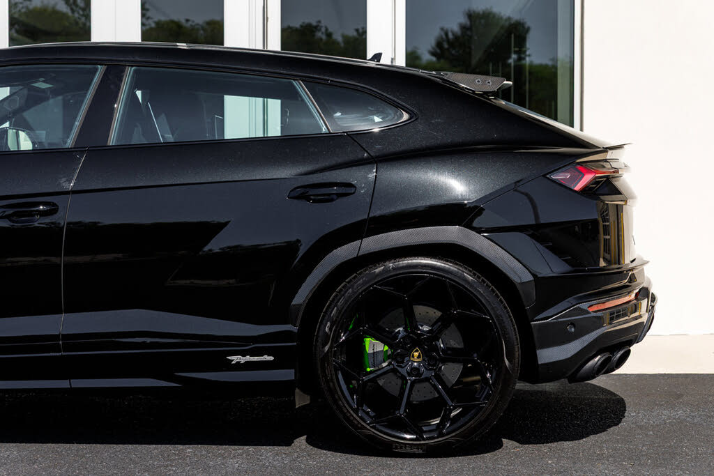 2024 Lamborghini Urus Performante AWD