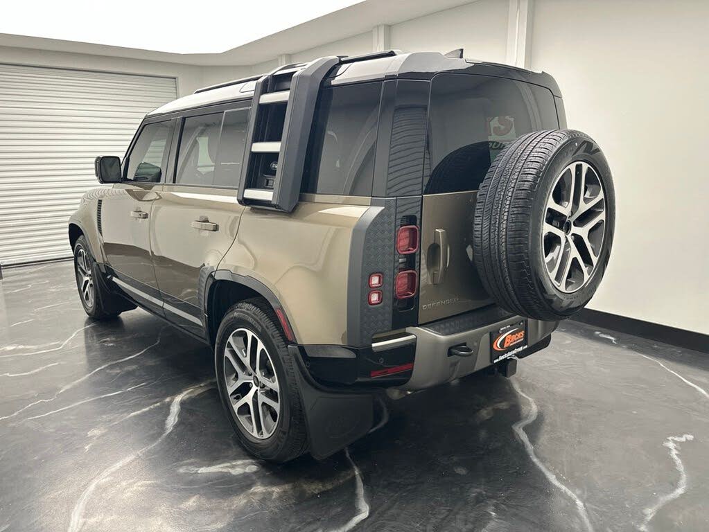 2024 Land Rover Defender 110 P400 X-Dynamic SE AWD