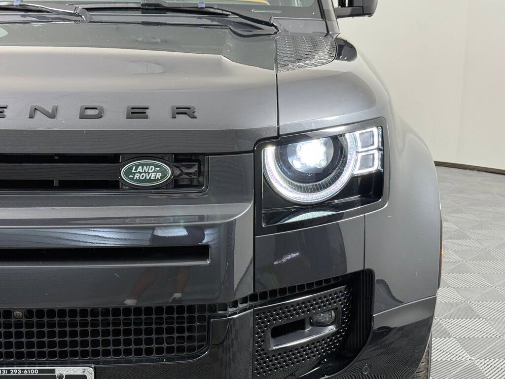 2024 Land Rover Defender 110 P400 X-Dynamic SE AWD