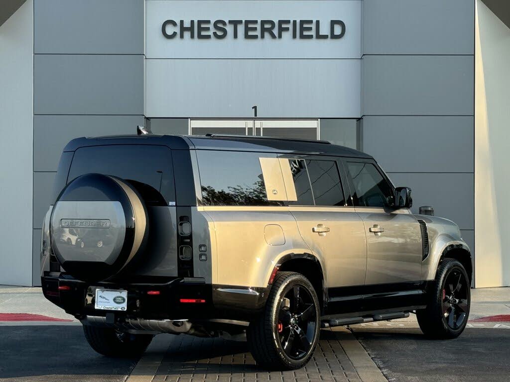 2024 Land Rover Defender 130 P400 X AWD