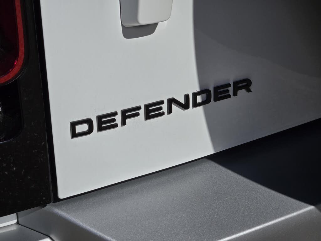 2024 Land Rover Defender 110 V8 P500 SE AWD