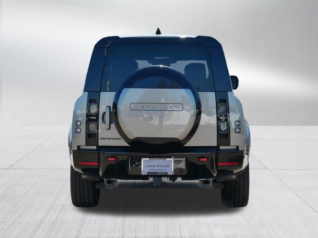 2024 Land Rover Defender 130 P400 X AWD