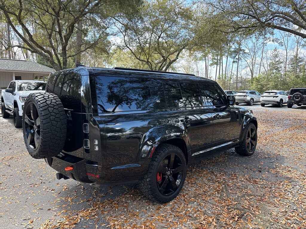 2024 Land Rover Defender 130 P400 X AWD