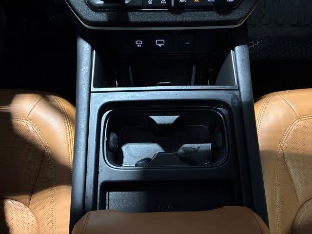 2024 Land Rover Defender 130 P300 S AWD