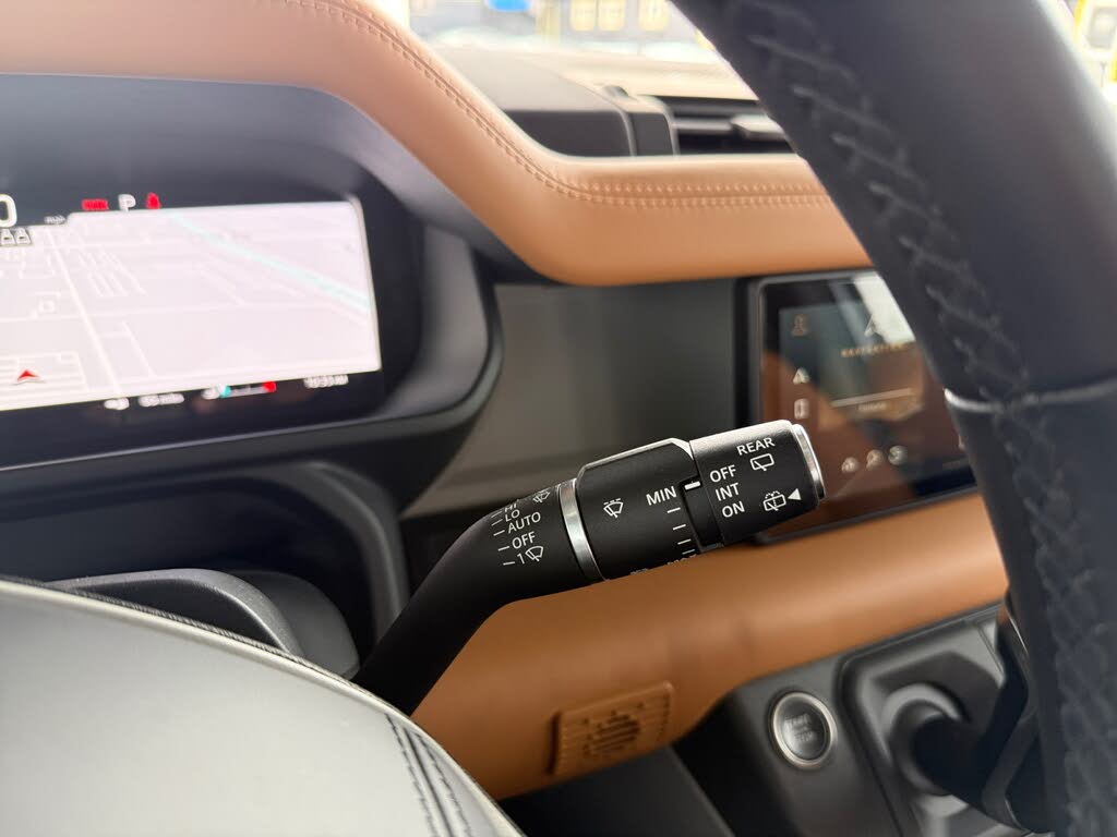2024 Land Rover Defender 90 P300 S AWD