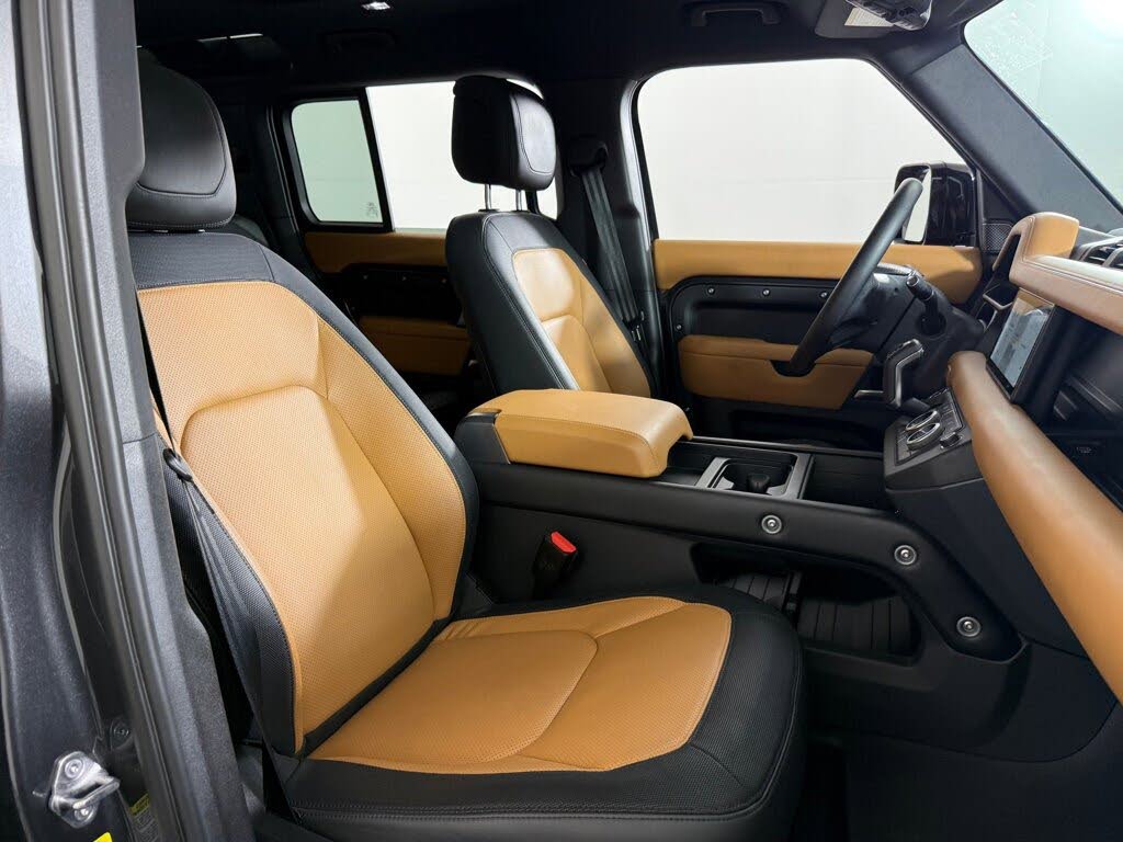2024 Land Rover Defender 110 P400 X-Dynamic SE AWD
