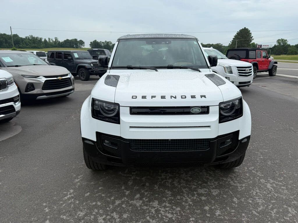 2024 Land Rover Defender 110 P400 X-Dynamic SE AWD